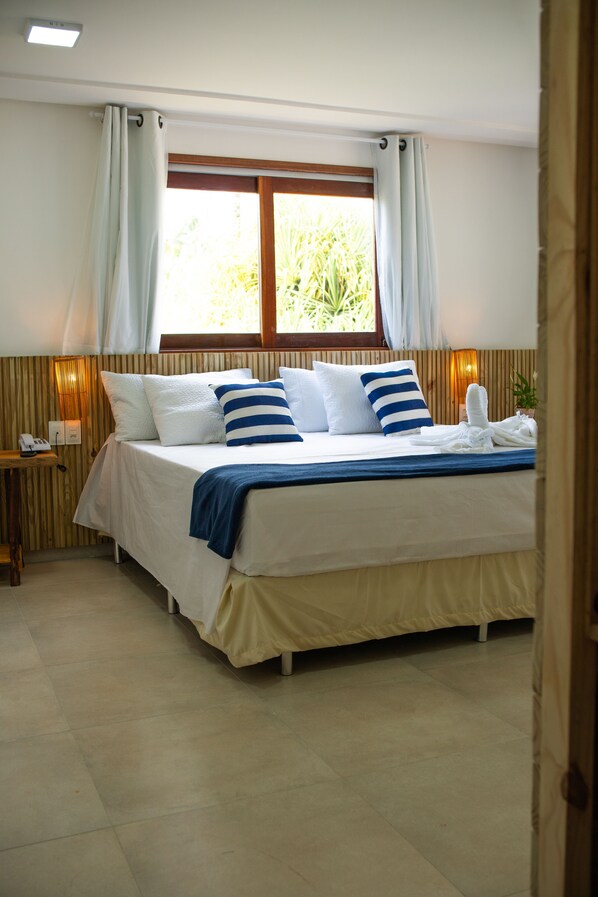 Minibar, blackout curtains, free WiFi, bed sheets