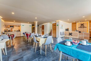 Reception - Hotel Central Merida by Kavia (Mérida)