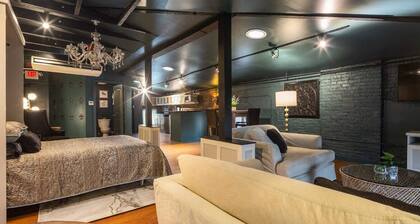 Stylish NuLu Loft with Free Parking