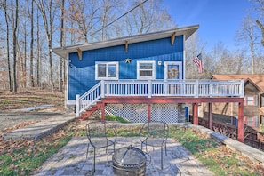 Terrace/patio - Gray Home w/ View of Boone Lake + Fire Pit! (Gray)