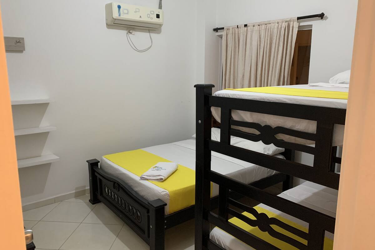 Basic Studio | Free WiFi