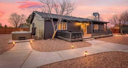 Polar Express Hot Tub Pool Table Mountain Views