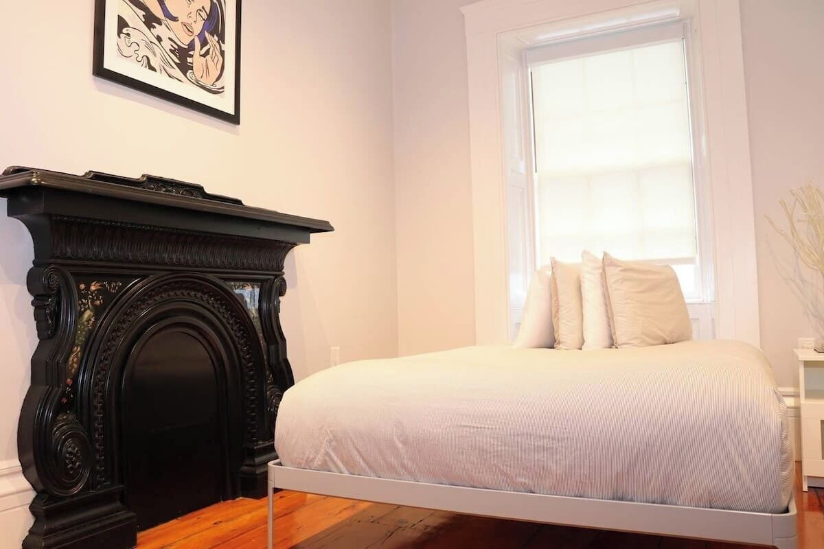 Standard Studio (Unit 11) | Laptop workspace, iron/ironing board, WiFi (free), bed sheets
