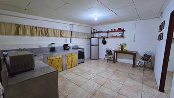 Fridge, microwave, oven, coffee/tea maker