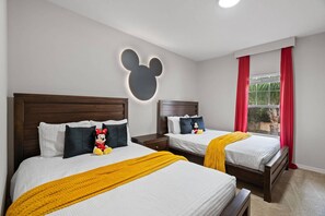 3 bedrooms, travel cot, WiFi, bed sheets