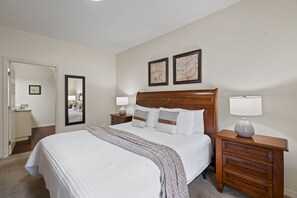 3 bedrooms, iron/ironing board, WiFi, bed sheets - 3 Bedrooms/ 2 Bathrooms/ Lucaya Village (10-103) (Kissimmee)