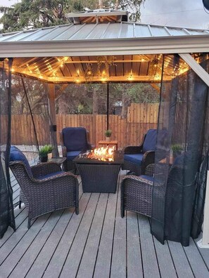 Terrace/patio - Fully renovated cozy home in the heart of Salmon! No cleaning fees! (Salmon)