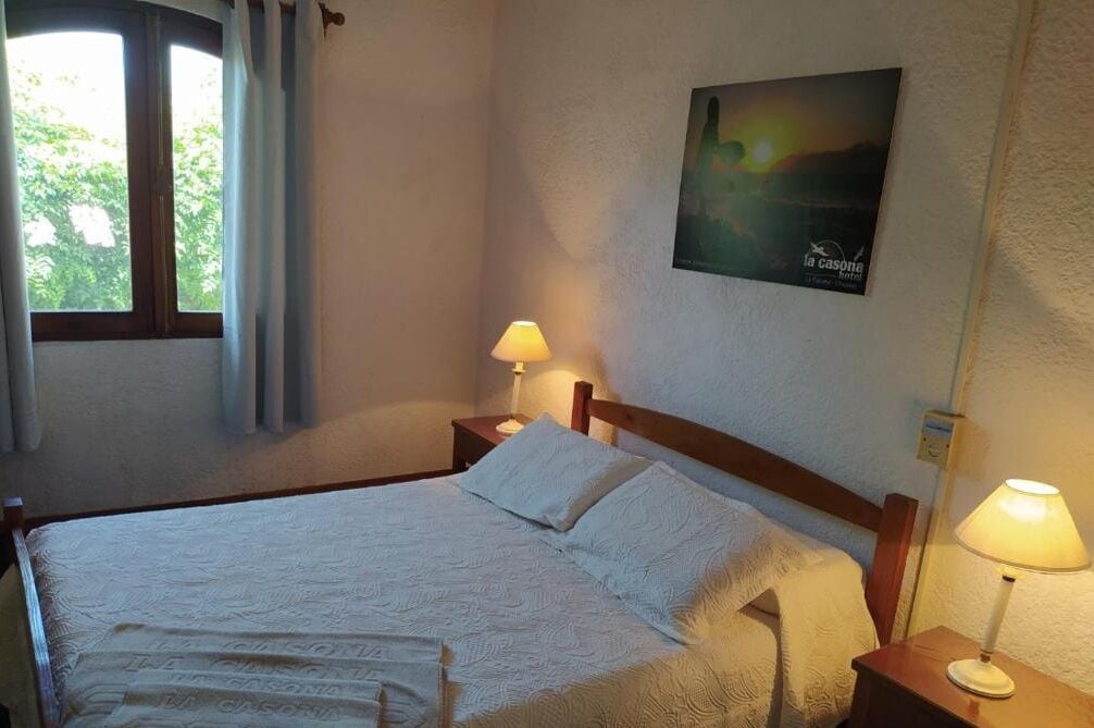 Habitación doble estándar | Minibar, escritorio, espacio para trabajar con laptop y wifi gratis 