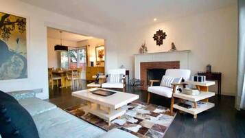 Smart TV, fireplace, printers