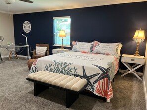4 bedrooms, desk, iron/ironing board, free WiFi