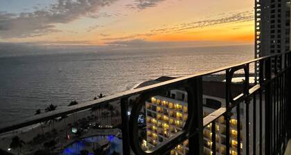 OCEAN FRONT 15TH FLOOR SUNSETS POOL WIFI ALL-INCLUSIVE