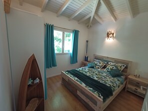 3 bedrooms, WiFi, bed sheets - Dream villa with pool and garden in St-Francois (Saint-François)