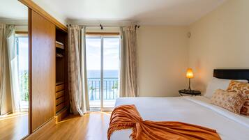 3 bedrooms, free WiFi, bed sheets