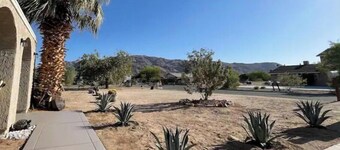 Vista Palma - Modern Oasis w/Hot Tub 4min fm JTNP