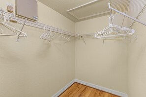 2 separate walking closets in maser bedroom