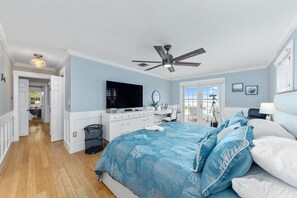 17 bedrooms, in-room safe, desk, iron/ironing board