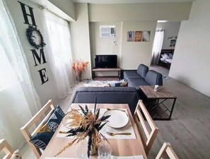 Smart TV - San Jose del Monte Bulacan Condo 45sqm with Balcony 2 beds (sm city san jose)