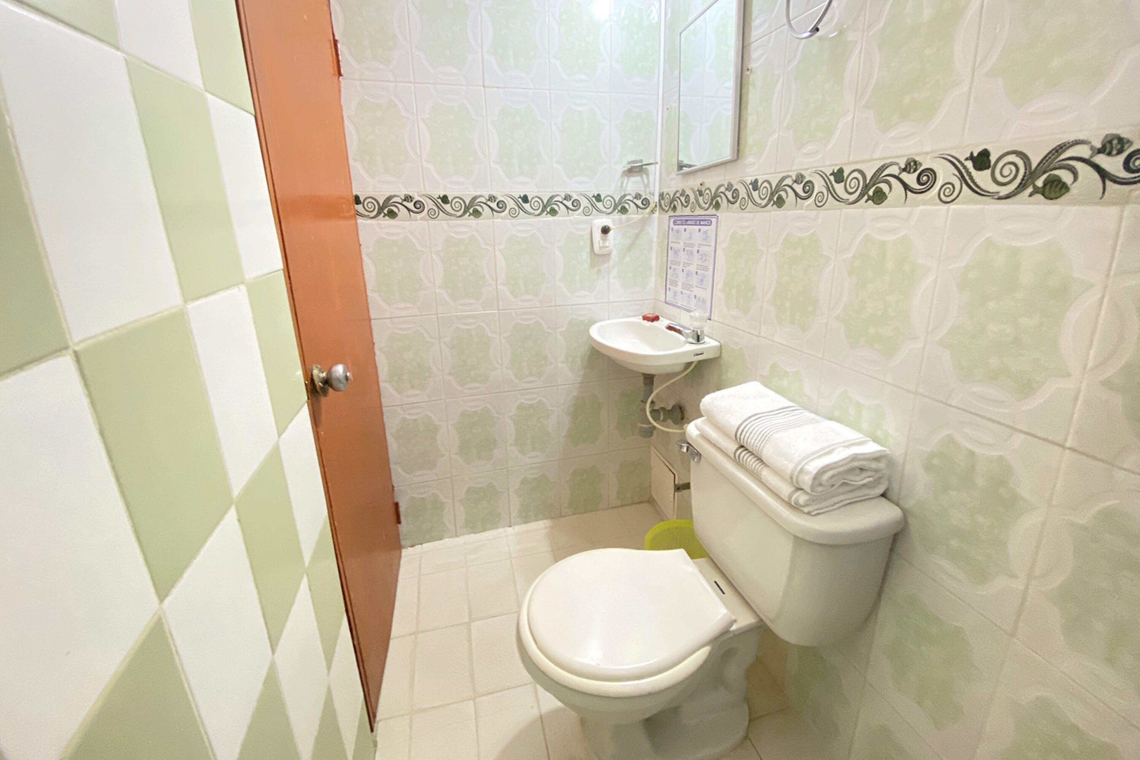 Double Room | Bathroom | Shower, towels, soap, shampoo