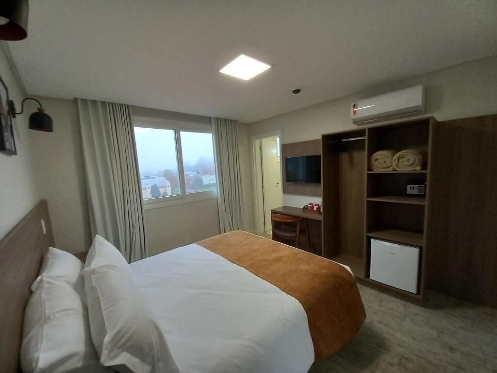 Luxury Double Room, City View