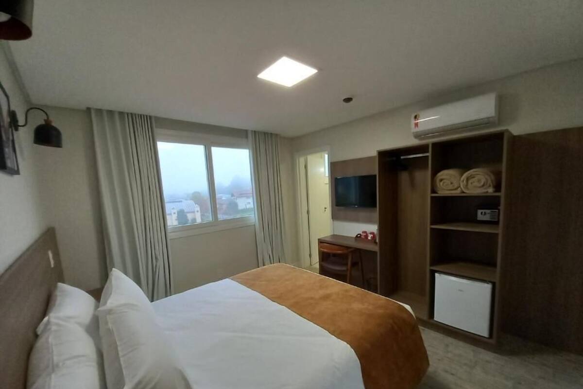 1 habitación, ropa de cama hipoalergénica y minibar