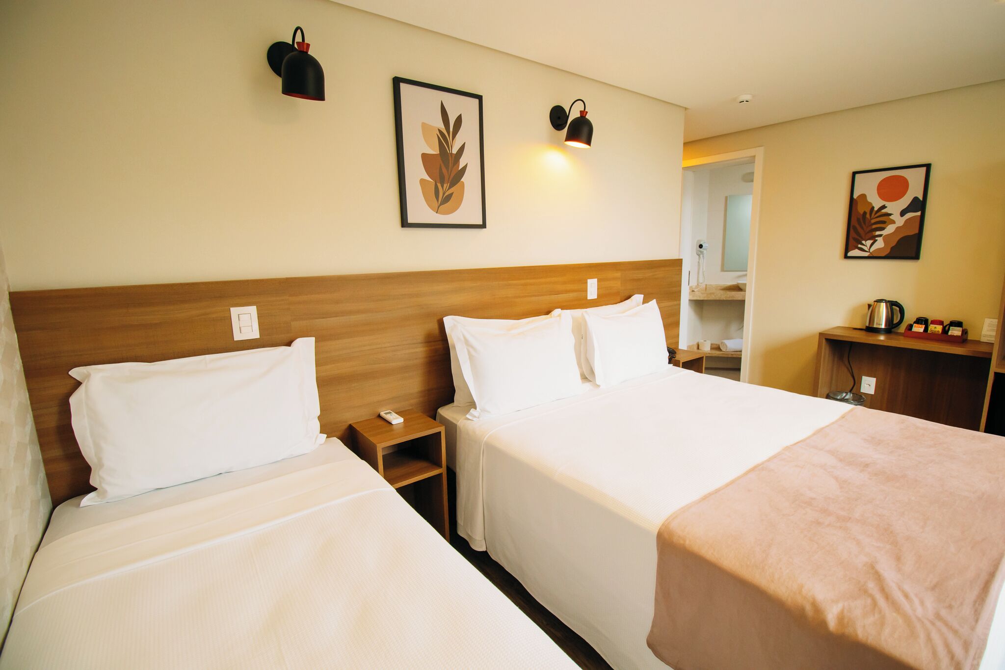 Luxury Triple Room, City View