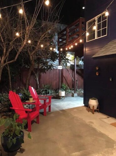 Jewel-box Studio near Lake Merritt. Work station