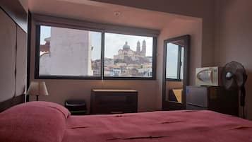 Habitación panorámica | 1 habitación, ropa de cama de alta calidad, wifi gratis y ropa de cama
