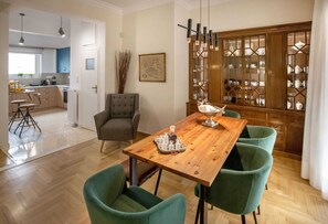 تناول الطعام