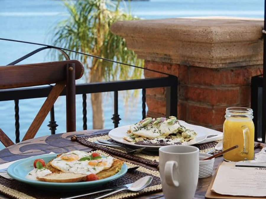 Bao gồm bữa sáng kiểu Âu hàng ngày