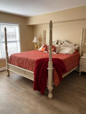 2 bedrooms, iron/ironing board, travel crib, free WiFi