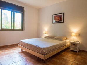 3 bedrooms, iron/ironing board, Internet, bed sheets - Zen CostaBravaSi - Pool, BBQ, garden, views (Santa Cristina d'Aro)