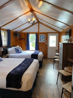2 bedrooms, WiFi - Cabin 25 - The Ski Lodge (Helena)