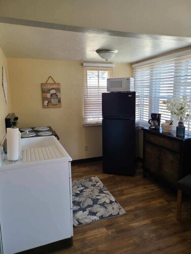Suite 27 - Corner Suite