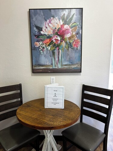 Suite 29 - Modern Suite