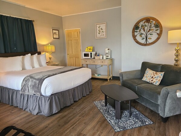 2 bedrooms, WiFi - Suites 34 & 35 - Victorian Suites (Helena)