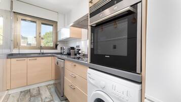 Refrigerador, microondas, horno y lavavajillas