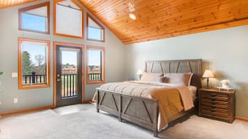 3 bedrooms, iron/ironing board, internet, bed sheets