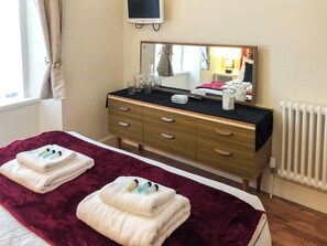 1 bedroom, free WiFi, bed sheets