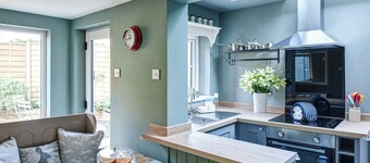 2 bedroom accommodation in North Elmham