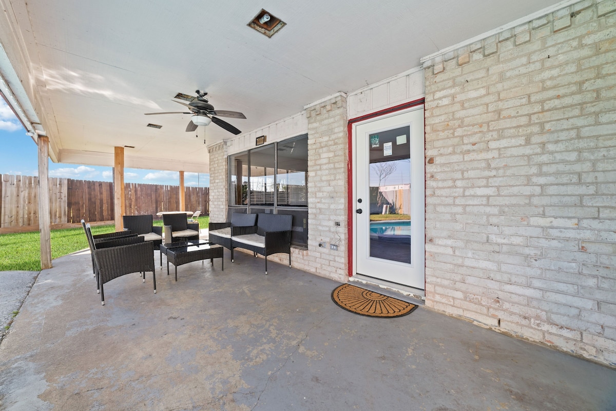 Photo 31 of Houston Little Saigon, 4 Bedrooms with Pool, Heart of Houston Asian Town