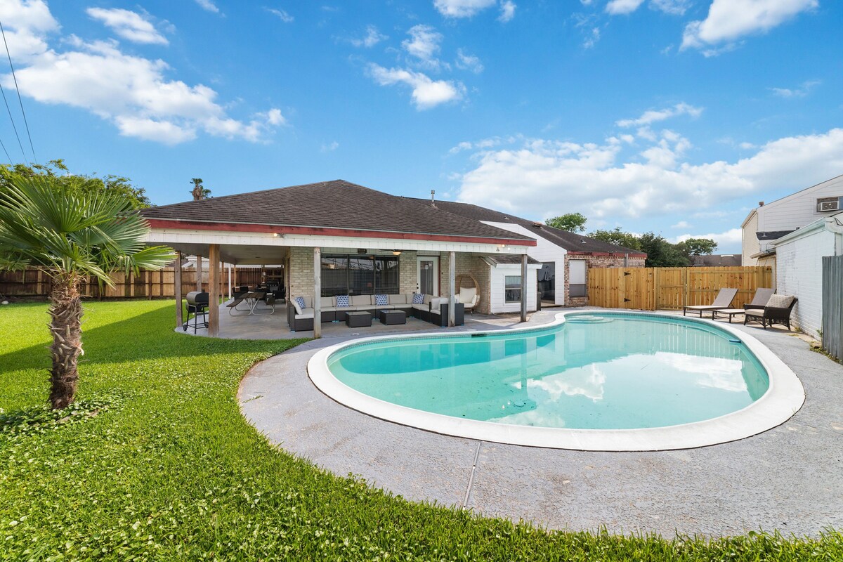 Houston Little Saigon, 4 Bedrooms with Pool, Heart of Houston Asian Town