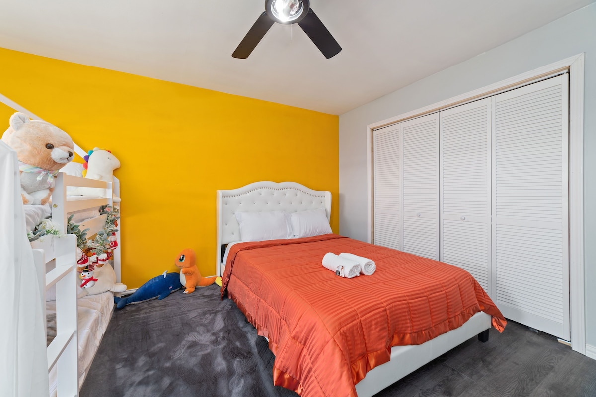 Photo 23 of Houston Little Saigon, 4 Bedrooms with Pool, Heart of Houston Asian Town