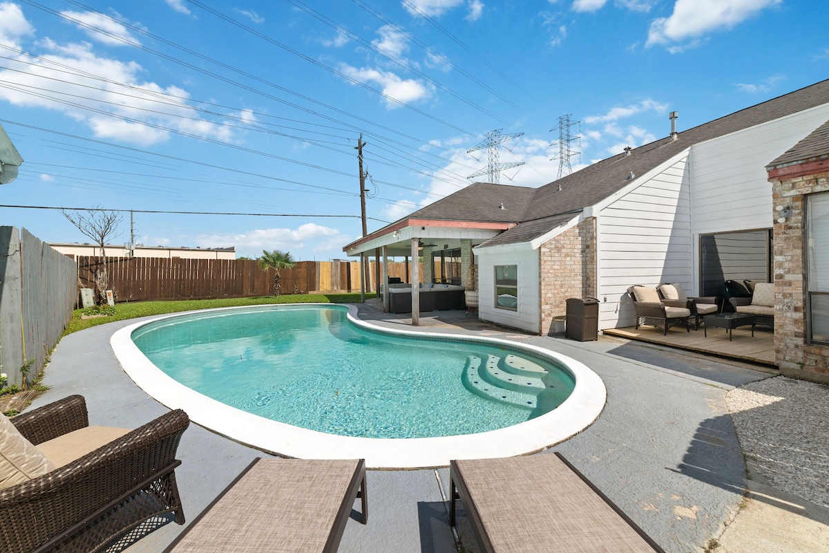 Photo 34 of Houston Little Saigon, 4 Bedrooms with Pool, Heart of Houston Asian Town