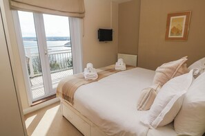 Cottage | 2 bedrooms, individually decorated, individually furnished, free WiFi - Tremorna Vista (St Ives)