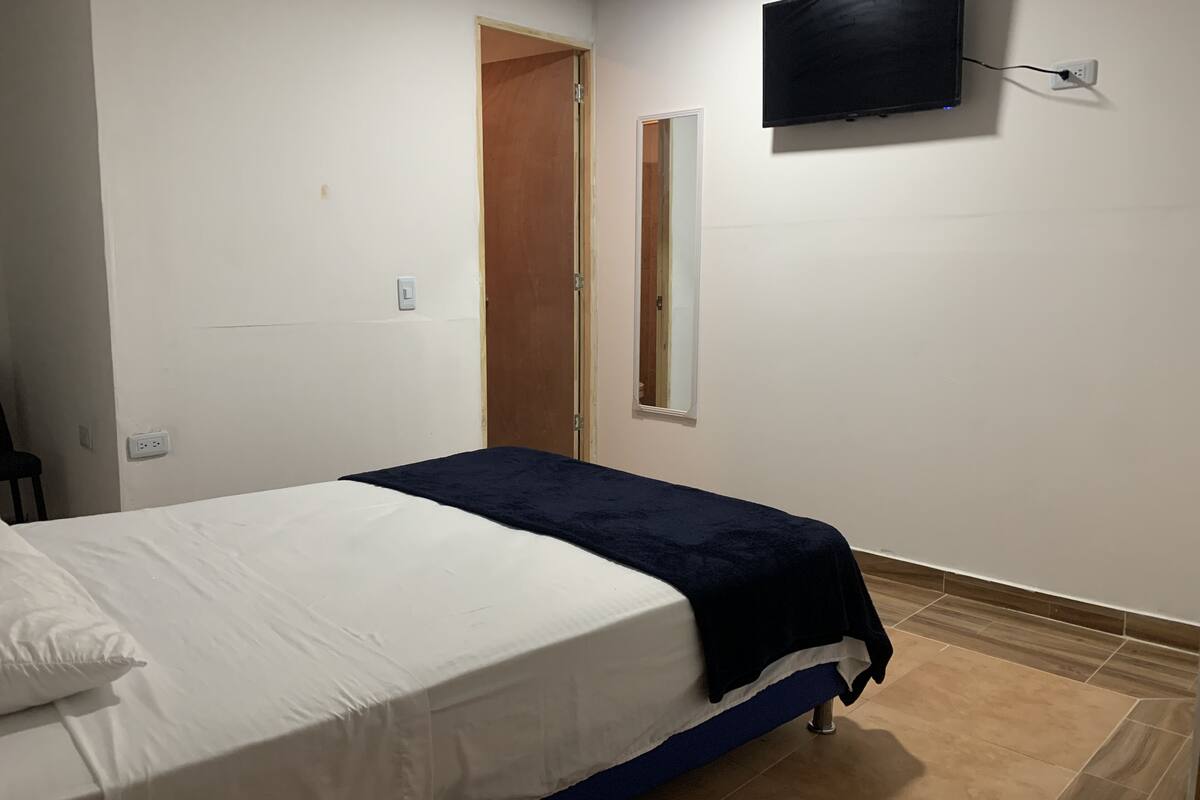 Wifi gratis y ropa de cama
