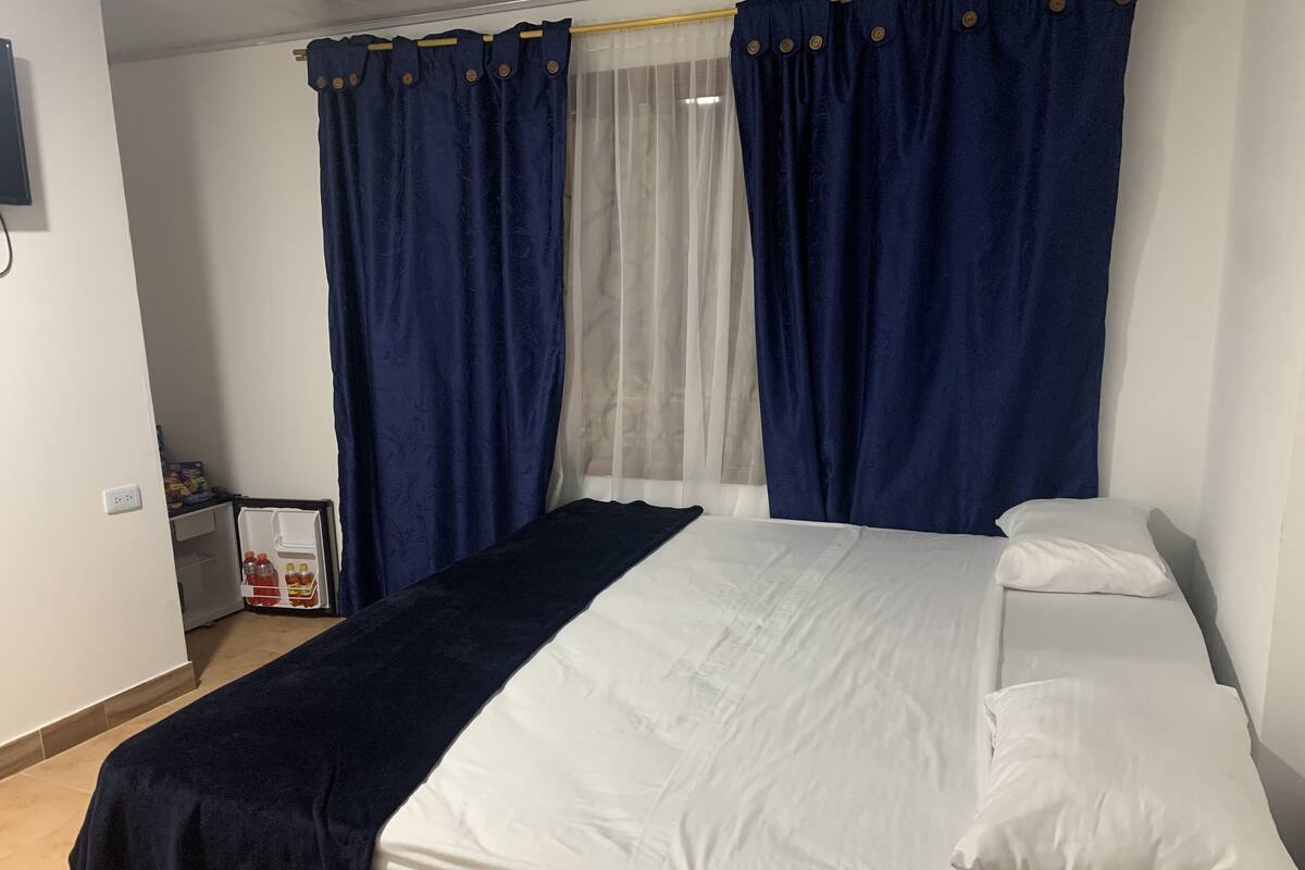 Wifi gratis y ropa de cama
