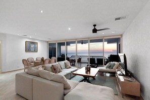 Televisión de pantalla plana