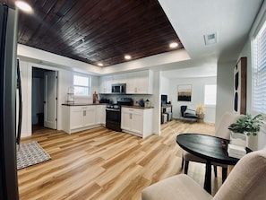 Interior - Beautifully updated cottage right in the heart of Fertile, Iowa! (Fertile)