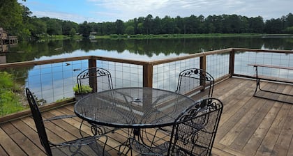 Lake Haven Cottage-Lake front