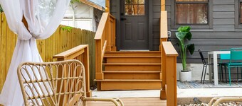 Artsy - A Birdy Vacation Rental